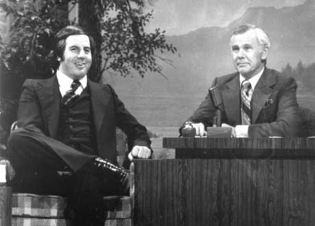 Frank Abagnale and TV host Johnny Carson on the ‘Tonight Show’